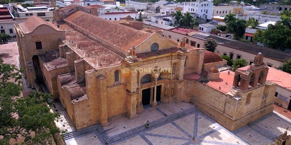 Catedral Primada Am  rica Santo Domingo  Rep  blica Dominicana